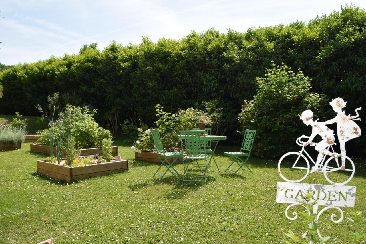 Bed and Breakfast La Rocheliere Bresse-sur-Grosne Exterior foto